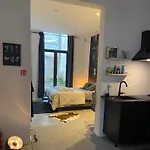 Garden Suite In City Center